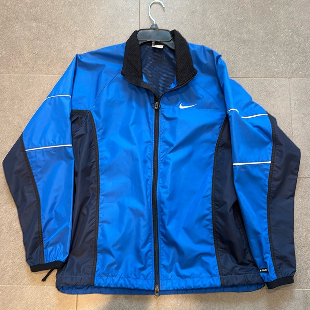 Nike wind breaker